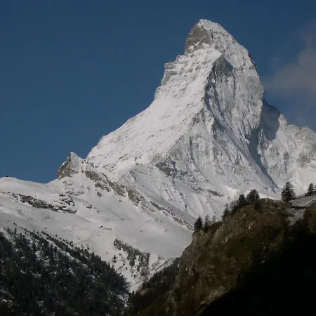 Ascot-zermatt 아파트 *